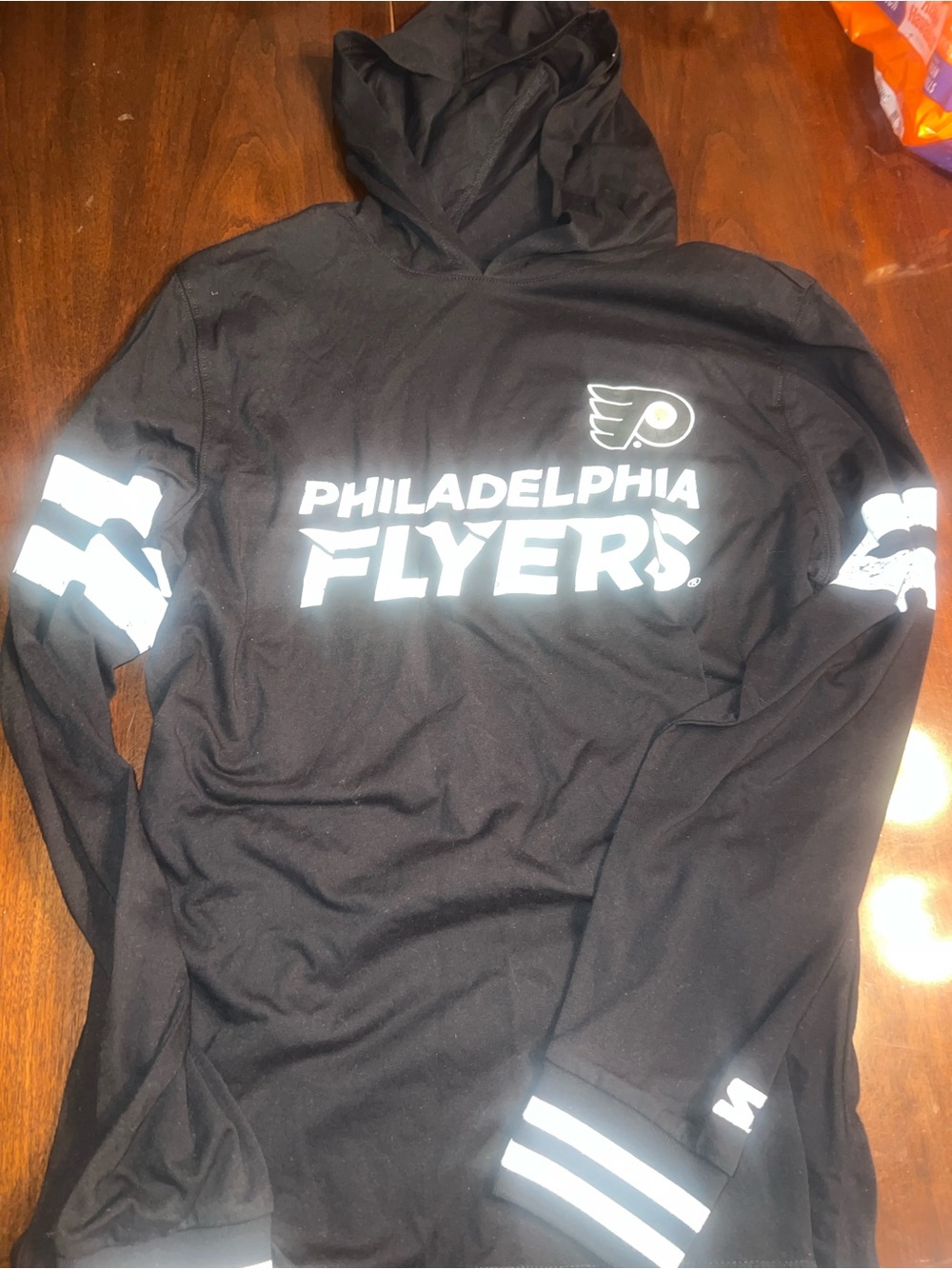Philadelphia Flyers Starter long sleeve hoodie t shirt- new without tags